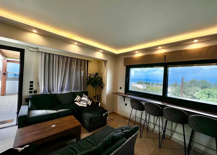 Odyssea View & Hot Jacuzzi Front * Kremastí