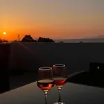 Odyssea View & Hot Jacuzzi Front Kremastí