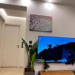 Odyssea View & Hot Jacuzzi Front