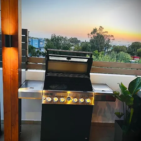 Odyssea View & Hot Jacuzzi Front Apartament