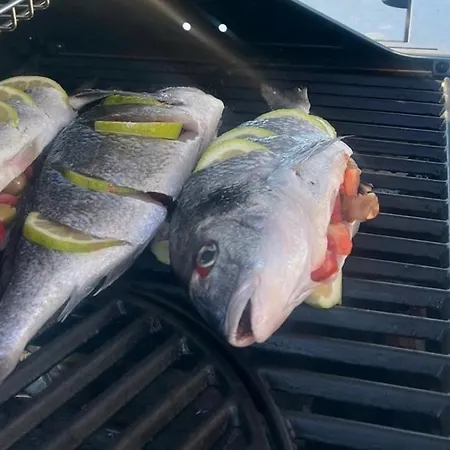 Odyssea View & Hot Jacuzzi Front Apartament Kremastí