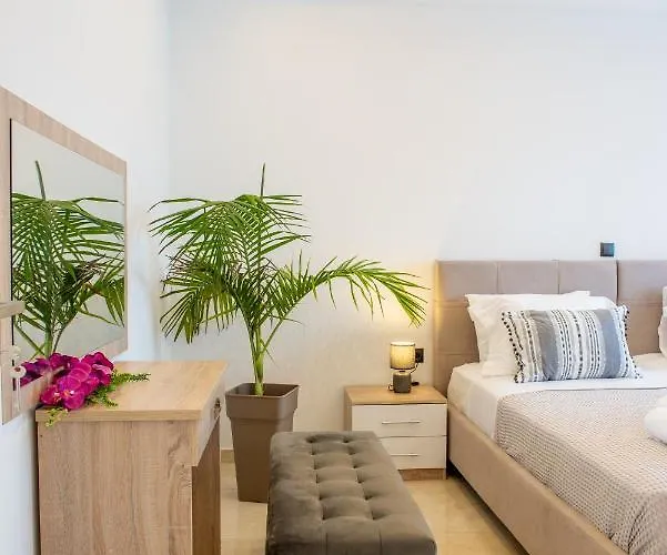 Apartament Odyssea View & Hot Jacuzzi Front Kremastí