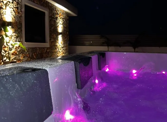Odyssea View & Hot Jacuzzi Front Kremasti (Rhodes)