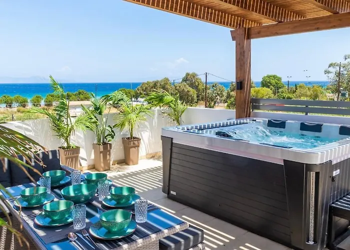 アパート Odyssea View & Hot Jacuzzi Front クレマスティ