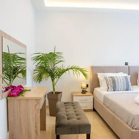 Apartamento Odyssea View & Hot Jacuzzi Front Kremastí